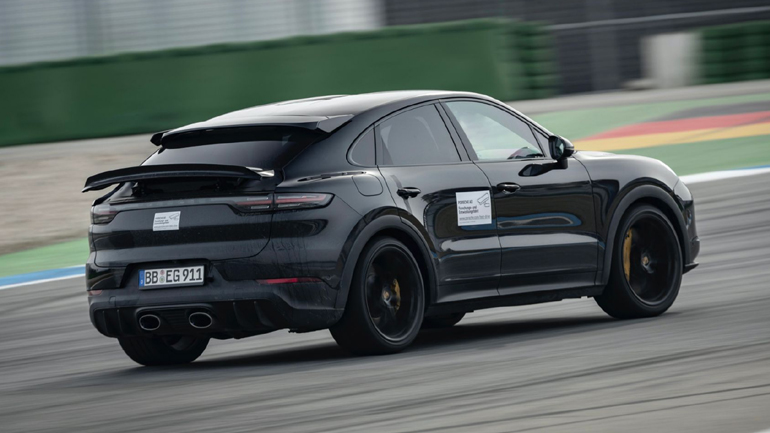 H Porsche Cayenne των 640 ίππων στα χέρια του «θρύλου»